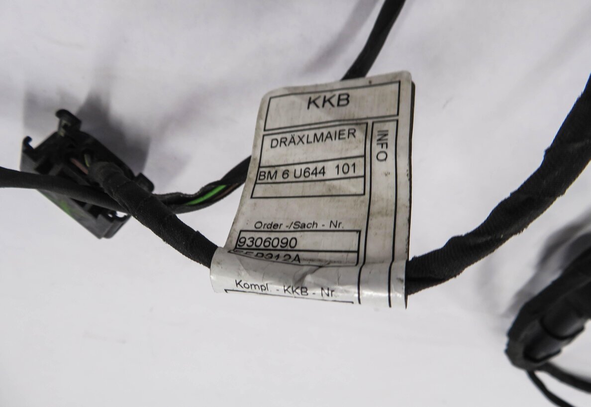Thumbnail 4: 2015 BMW X5 (F15) REAR PDC PARK DISTANCE SENSOR SET w/ HARNESS (IMPEARIAL BLUE)