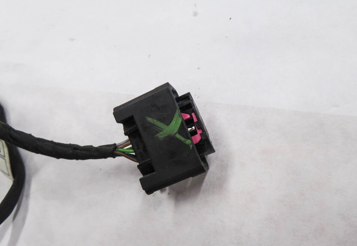 Thumbnail 6: 2015 BMW X5 (F15) REAR PDC PARK DISTANCE SENSOR SET w/ HARNESS (IMPEARIAL BLUE)