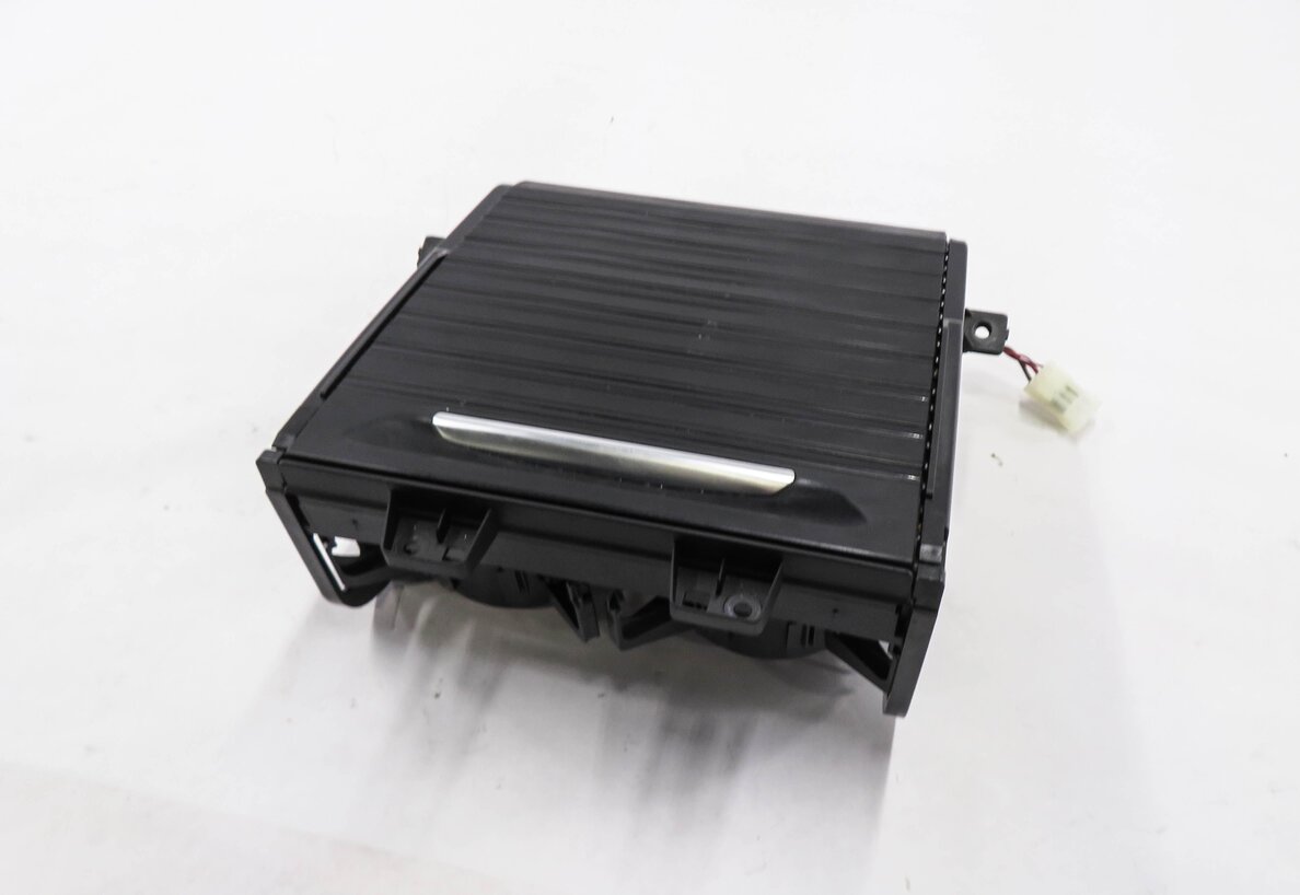 2015 BMW X5 (F15) FRONT CENTER CONSOLE CUP HOLDER COMPATMENT w/ ASH TRAY