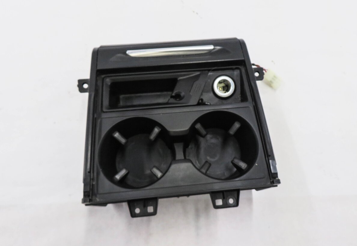 Thumbnail 5: 2015 BMW X5 (F15) FRONT CENTER CONSOLE CUP HOLDER COMPATMENT w/ ASH TRAY