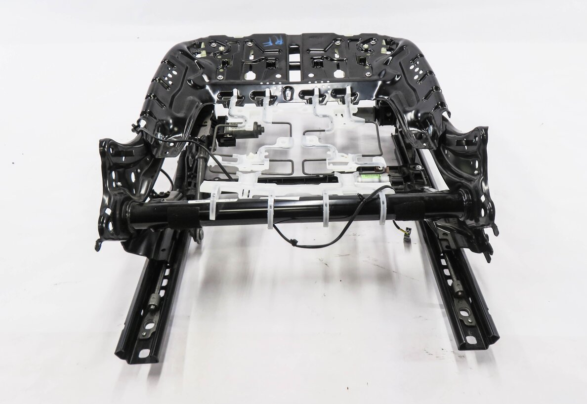 14-18 BMW X5 (F15) PASSENGER 10-WAY STANDARD SEAT TRACK w/ MOTORS (NON COMFORT)