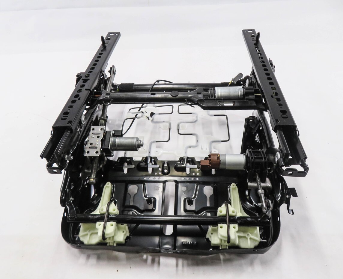 Thumbnail 4: 14-18 BMW X5 (F15) PASSENGER 10-WAY STANDARD SEAT TRACK w/ MOTORS (NON COMFORT)