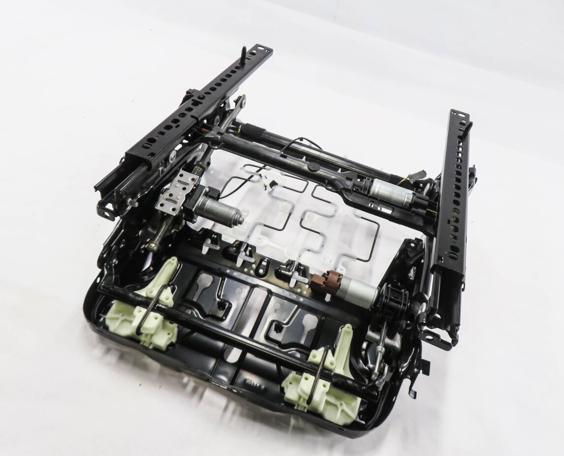 Thumbnail 5: 14-18 BMW X5 (F15) PASSENGER 10-WAY STANDARD SEAT TRACK w/ MOTORS (NON COMFORT)