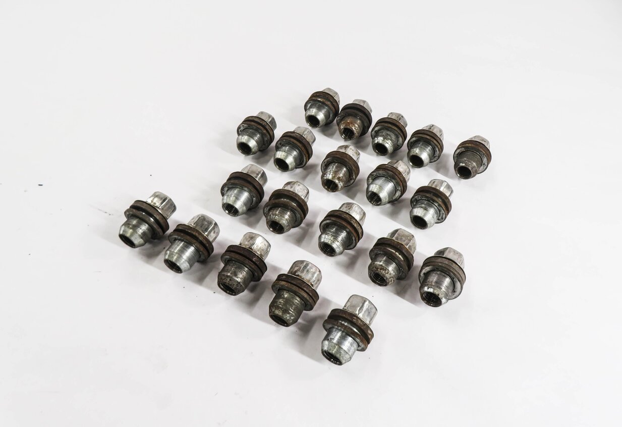 2005-2018 RANGE ROVER / SPORT LR3 LR4 DISCOVERY WHEEL TIRE RIM LUG NUT SET (20)