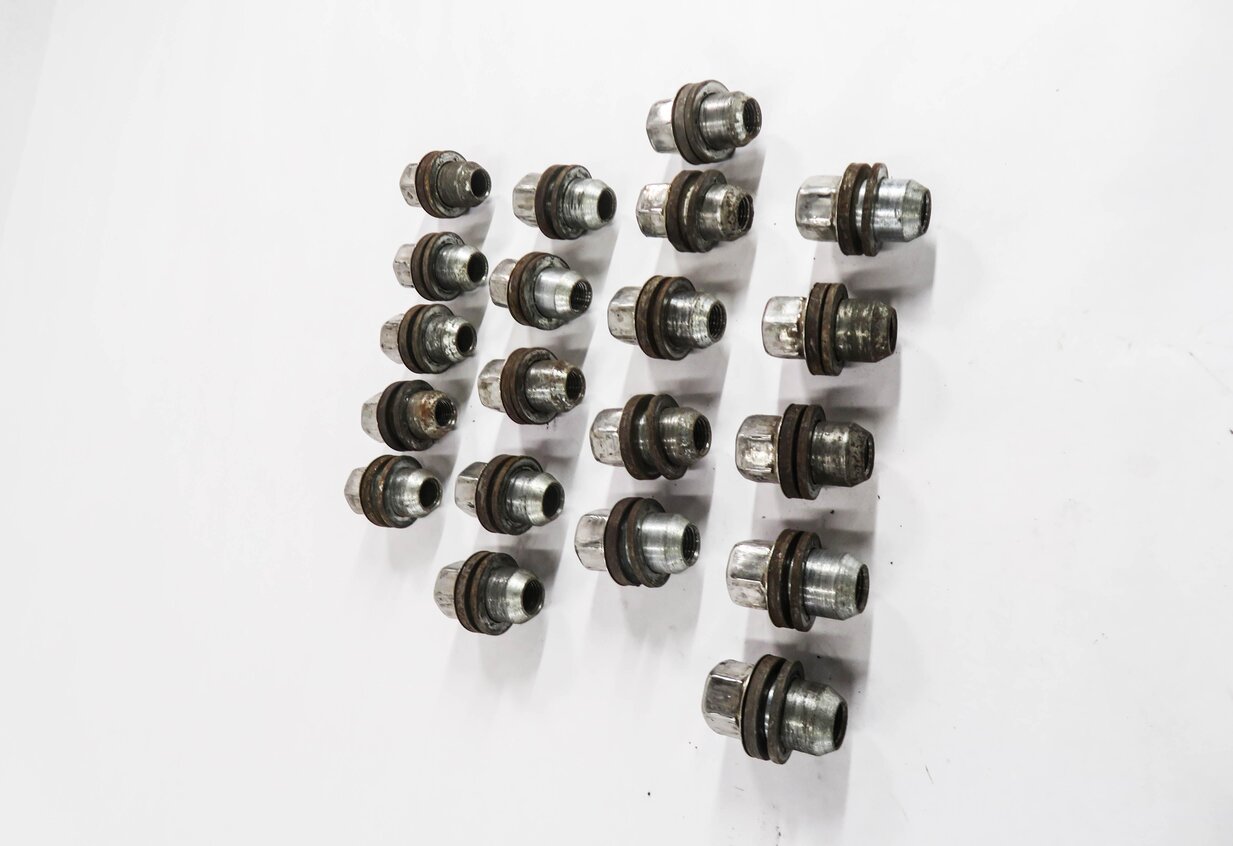 Thumbnail 3: 2005-2018 RANGE ROVER / SPORT LR3 LR4 DISCOVERY WHEEL TIRE RIM LUG NUT SET (20)
