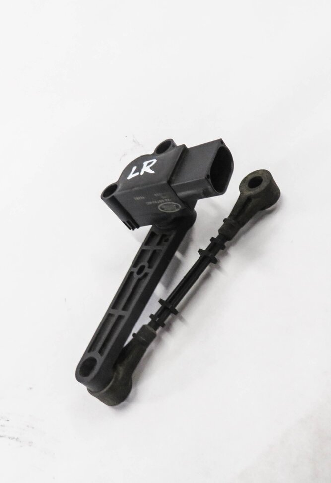 Thumbnail 2: 2011 RANGE ROVER SPORT (L320) LEFT REAR SUSPENSION HEIGHT LEVEL SENSOR