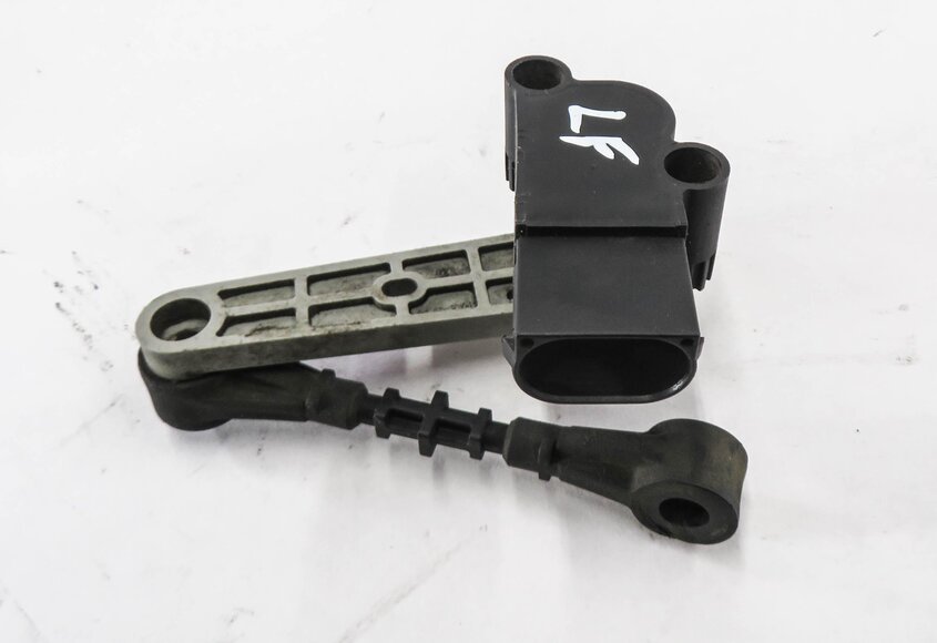 Thumbnail 2: 2011 RANGE ROVER SPORT (L320) DRIVER LEFT SUSPENSION HEIGHT LEVEL SENSOR