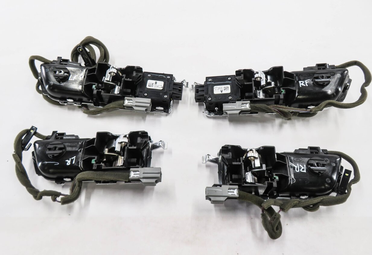 Thumbnail 3: 10-16 RANGE ROVER SPORT (L320) LR4 FRONT & REAR INTERIOR DOOR HANDLE SET CHROME