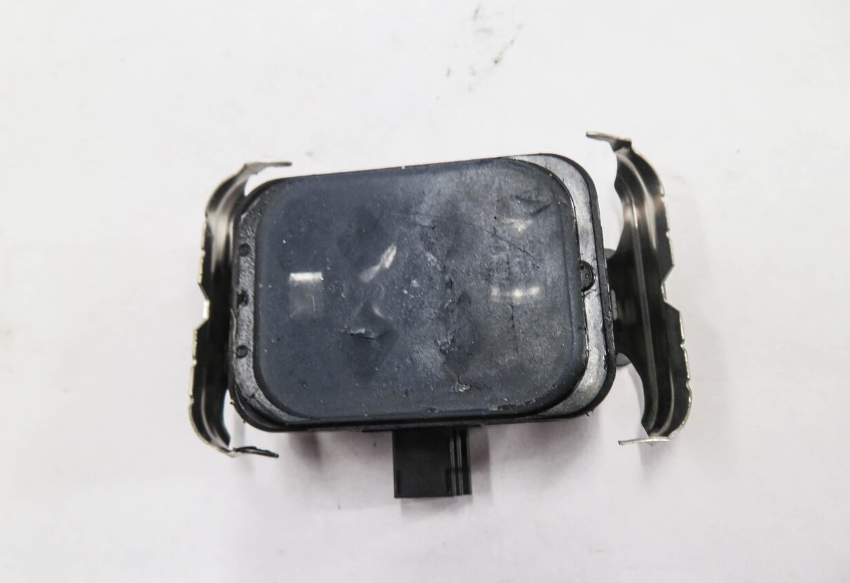 Thumbnail 3: 2010-2016 LR2 LR4 RANGE ROVER SPORT (L320 L322) WINDSHIELD WIPER RAIN SENSOR