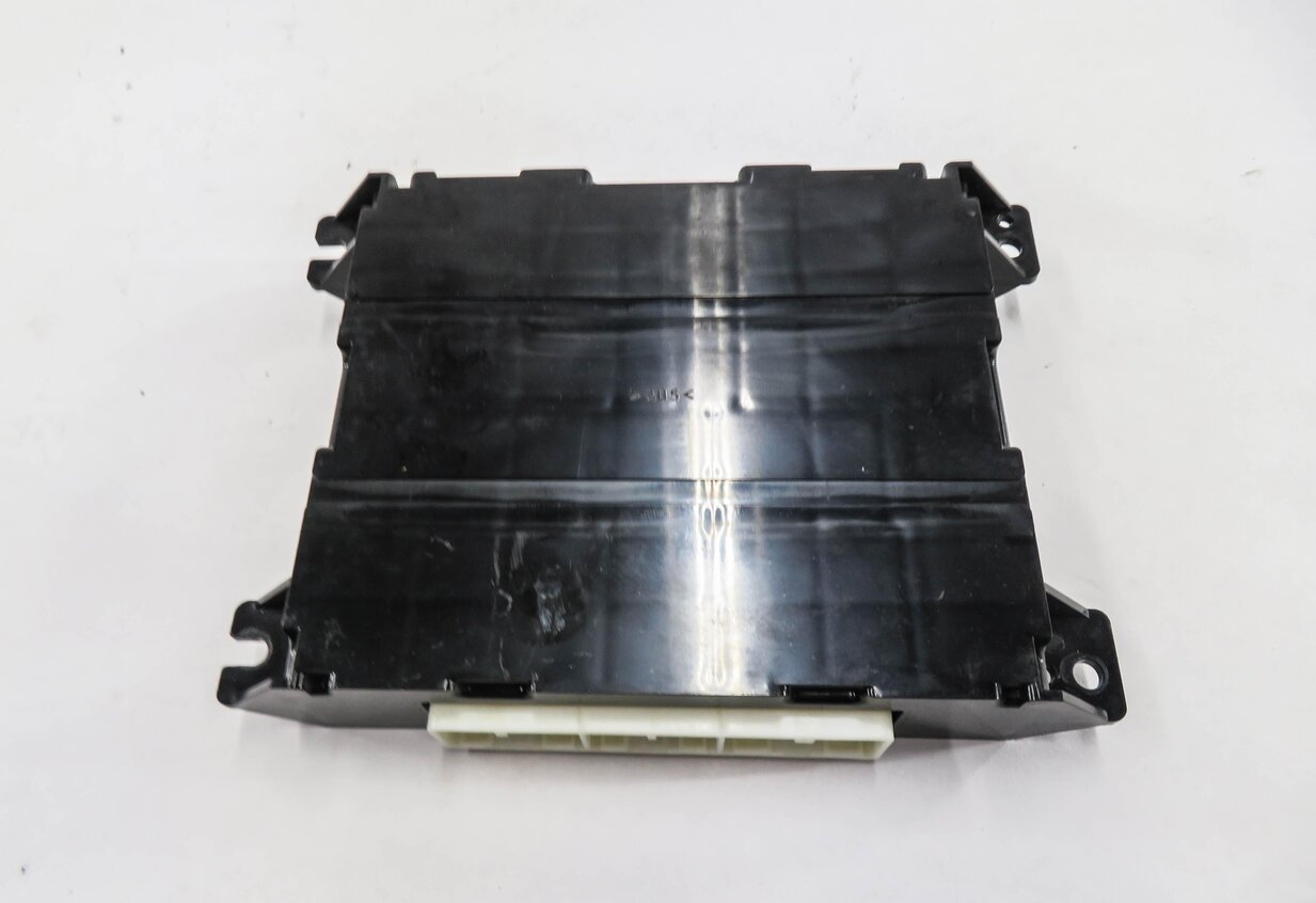 Thumbnail 3: 2010-2011 RANGE ROVER SPORT (L320) TEMPERATURE HEATER A/C CANBUS CONTROL MODULE