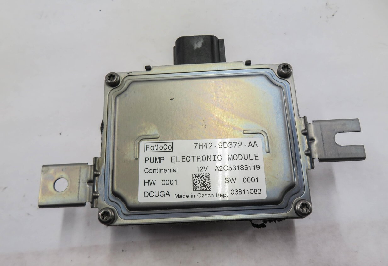 Thumbnail 3: 2010-2015 LR2 LR4 EVOQUE RANGE ROVER SPORT (L320 L538) FUEL PUMP CONTROL MODULE