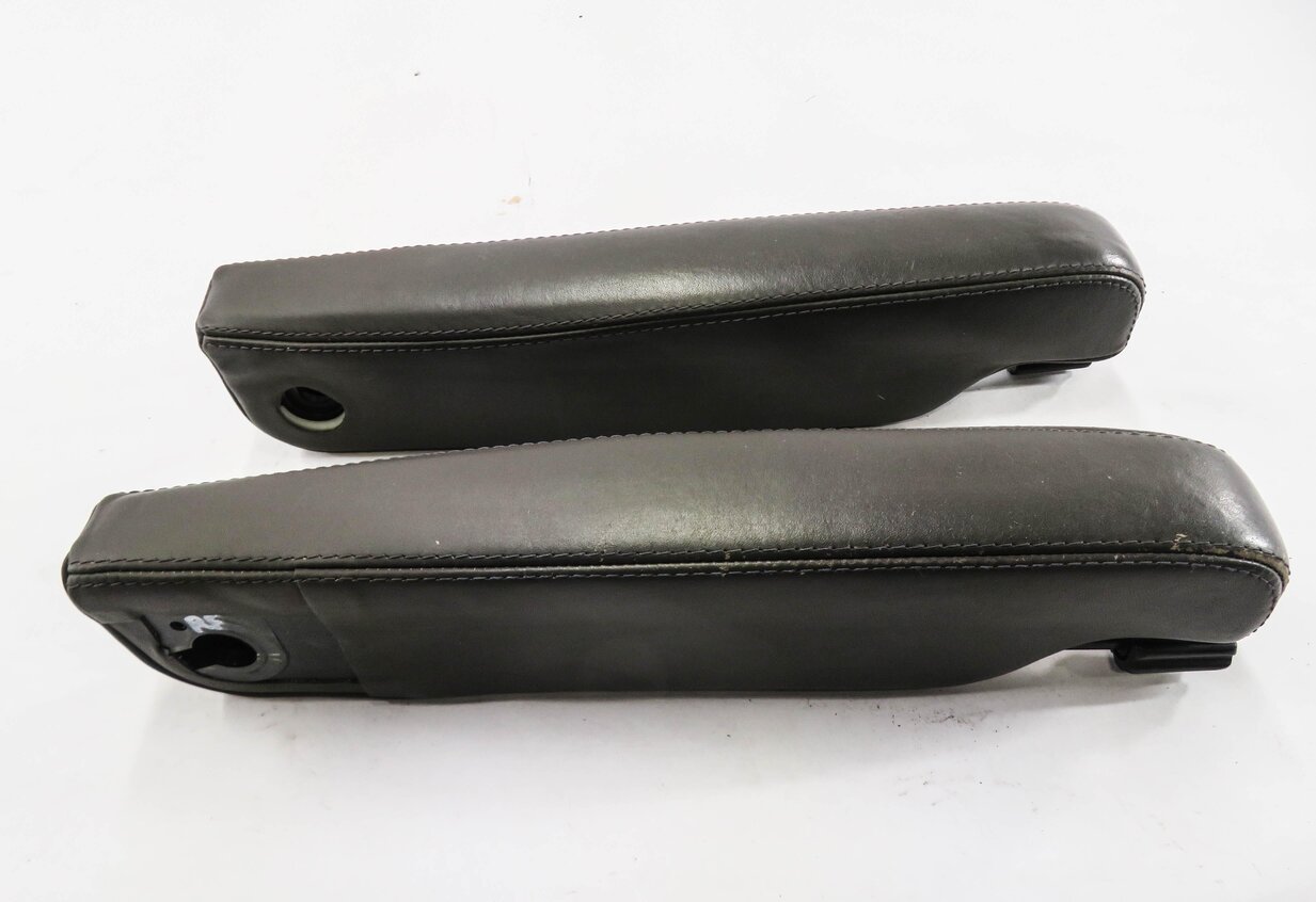 Thumbnail 2: 2011 RANGE ROVER SPORT (L320) FRONT SEAT ARM REST SET (BLACK LEATHER)