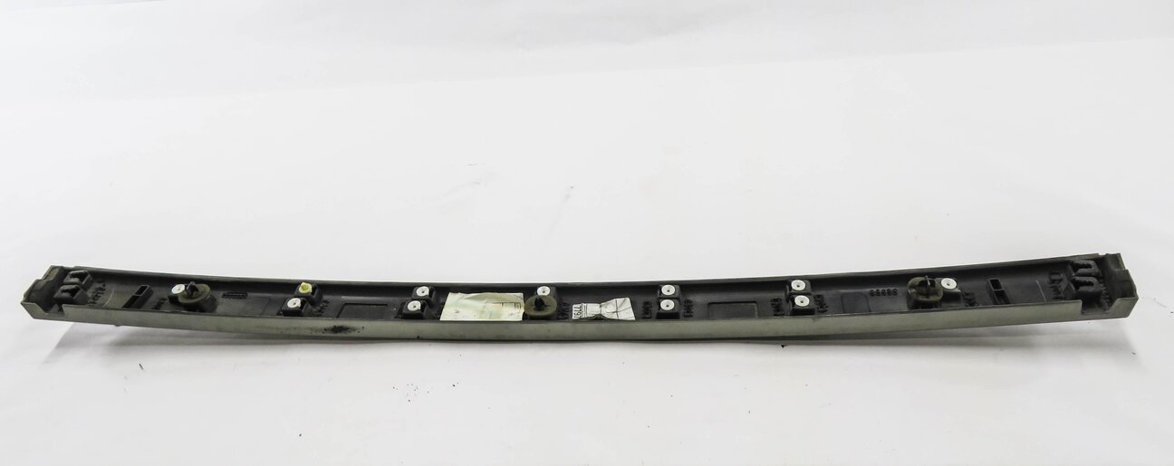 Thumbnail 3: 2011 RANGE ROVER SPORT (L320) REAR HATCH GATE DOOR TRUNK TRIM PANEL (SAND)