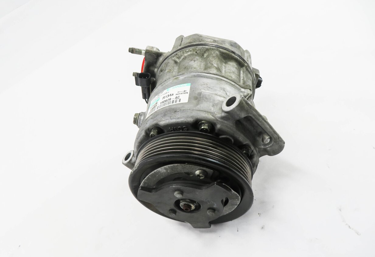 Thumbnail 2: 2010-2013 LAND ROVER LR4 - RANGE ROVER SPORT (L320) A/C AIR COMPRESSOR PUMP