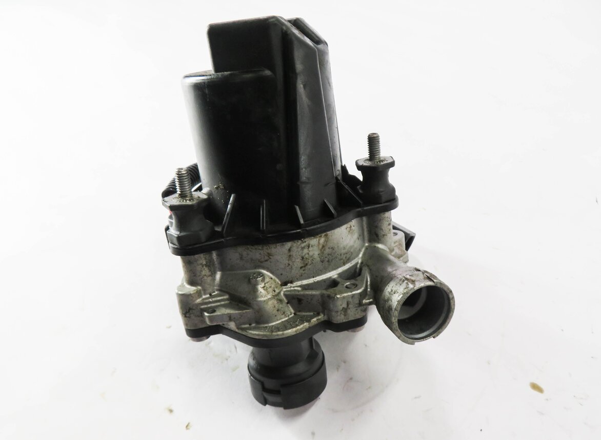 Thumbnail 4: 2013-2017 AUDI S4 S5 S8 (B8 8K 8T D4 4H) 3.0L / 4.0L ENGINE - AIR INJECTION PUMP