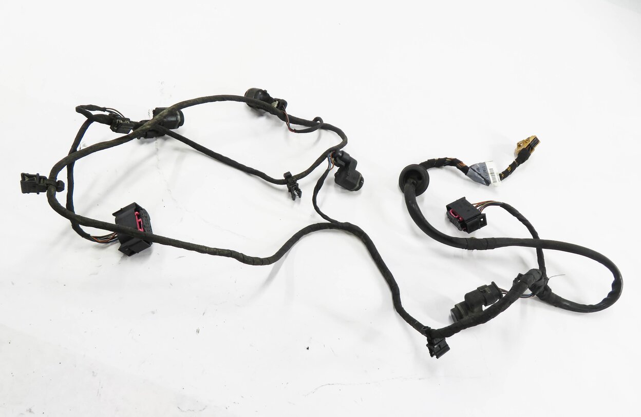 Thumbnail 2: 2013 AUDI S4 (B8 8K) REAR PDC PARK DISTANCE SENSOR SET w/ HARNESS (BLACK)
