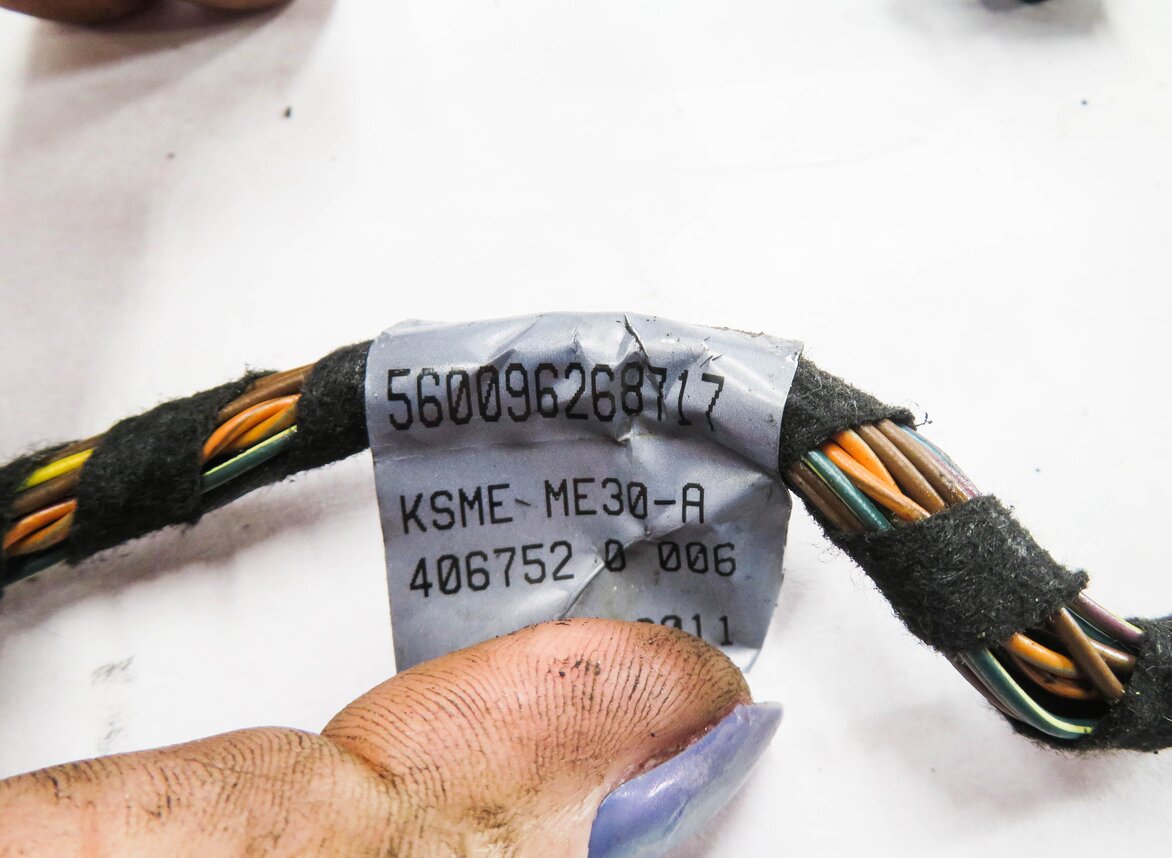 Thumbnail 4: 2013 AUDI S4 (B8 8K) REAR PDC PARK DISTANCE SENSOR SET w/ HARNESS (BLACK)