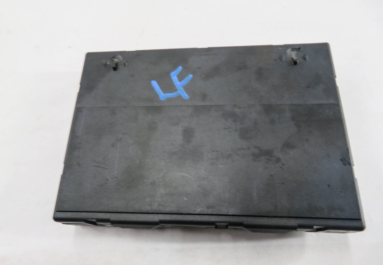 Thumbnail 3: 2013 AUDI S4 (B8 8K) LEFT FRONT DRIVER SEAT CONTROL MODULE