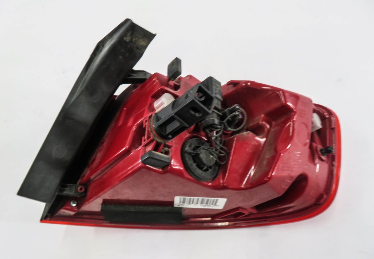 Thumbnail 6: 2013-2016 AUDI A4 S4 (B8 8K) LEFT DRIVER OUTER LED TAILLIGHT BRAKE LIGHT LAMP
