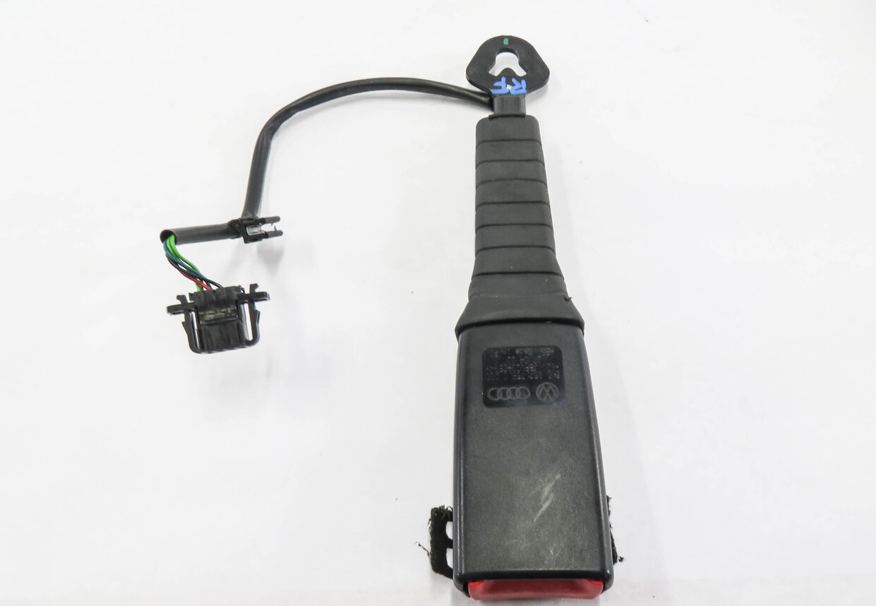 Thumbnail 3: 2009-2017 AUDI A4 A5 S4 S5 RS5 (B8 8K 8T) RIGHT FRONT SEATBELT BUCKLE RECEIVER