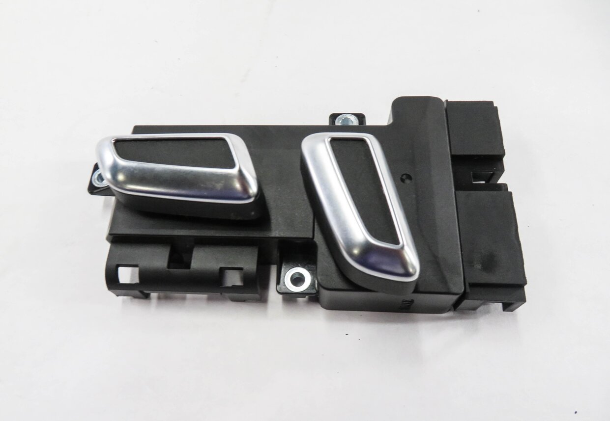 Thumbnail 3: 2013 AUDI S4 (B8 8K) RIGHT FRONT PASSENGER SEAT ADJUSTMENT SWITCH