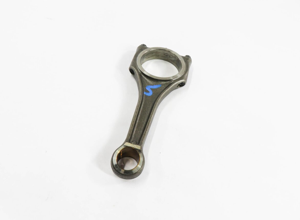 09-17 A6 A7 A8 Q5 Q7 S4 S5 Q5 (B8 8T 8K 8R 4L) 3.0L CGXC ENGINE CONNECTING ROD