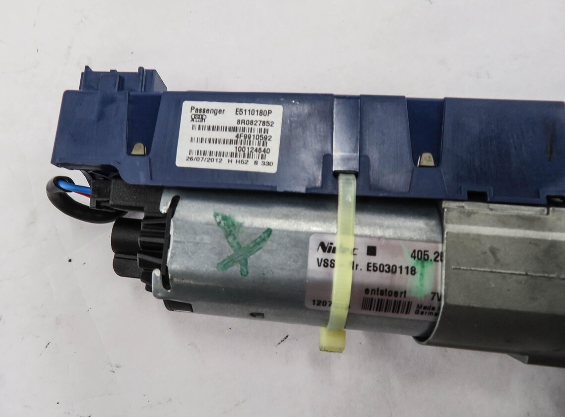Thumbnail 4: 2009-2014 AUDI Q5 (8R B8) RIGHT PASSENGER REAR LIFTGATE TRUNK LIFT MOTOR