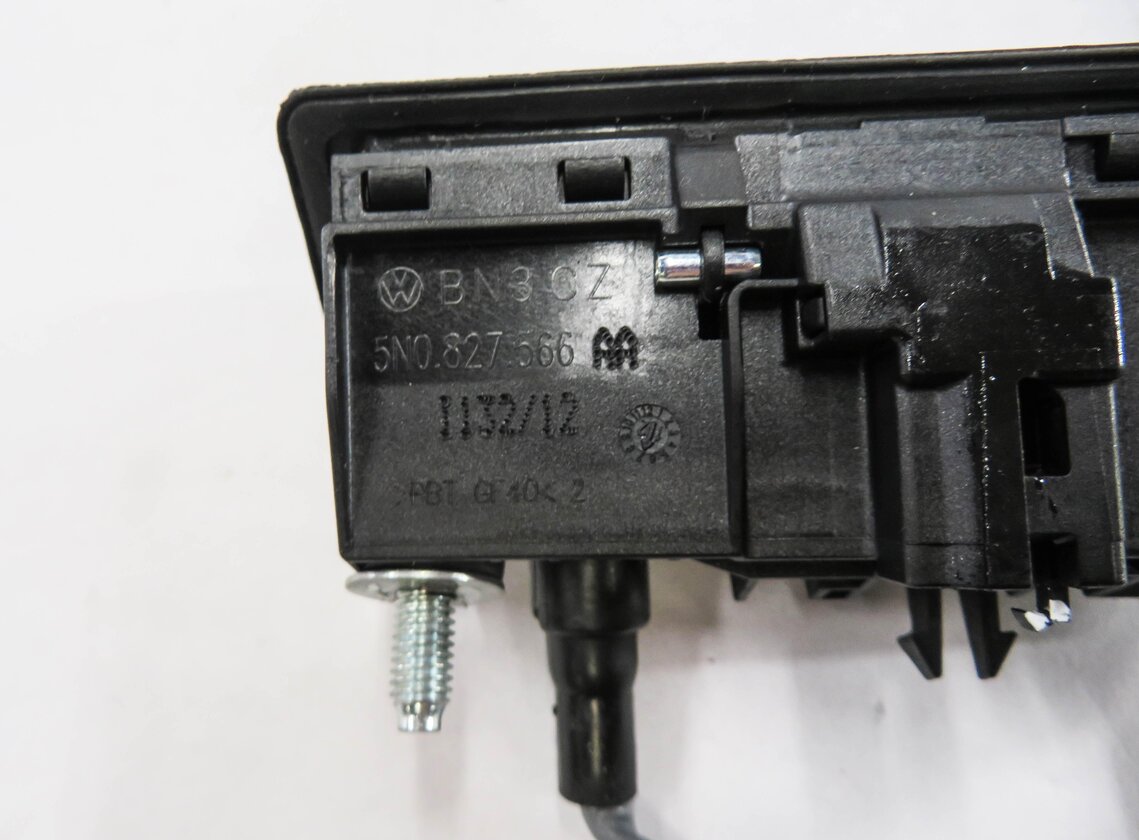 Thumbnail 5: 08-17 AUDI A4 S4 A5 S5 A7 S7 Q3 Q5 - REAR TRUNK RELEASE HANDLE w/ BACKUP CAMERA