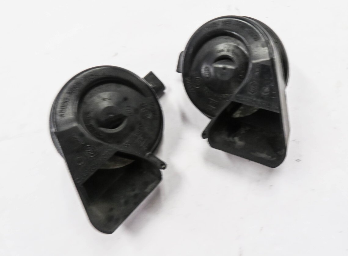 08-17 AUDI A4 A5 S4 S5 Q5 (B8 8K 8R 8T) HIGH & LOW TONE SAFETY HORN SET