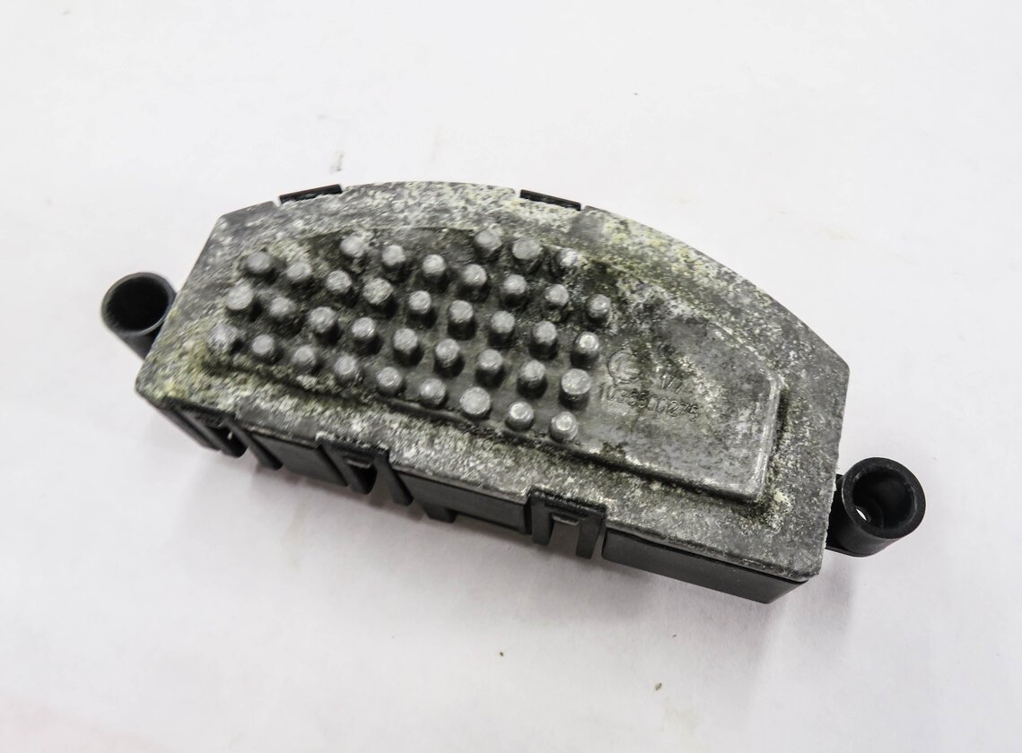 2013 AUDI Q5 (B8 8R) FRONT HEATER A/C BLOWER FAN MOTOR SPEED RESISTOR