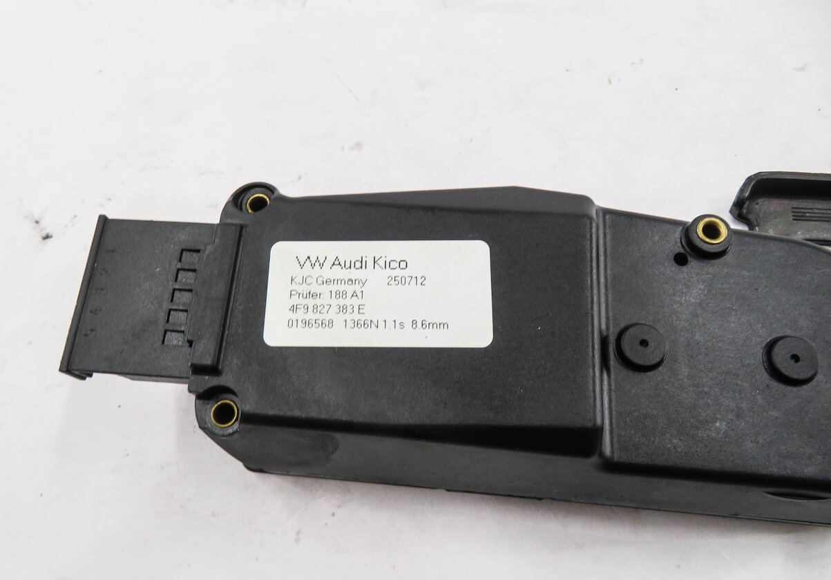 Thumbnail 4: 2013 AUDI Q5 (B8 8R) REAR TRUNK LOCK LATCH STRIKER ACTUATOR MOTOR