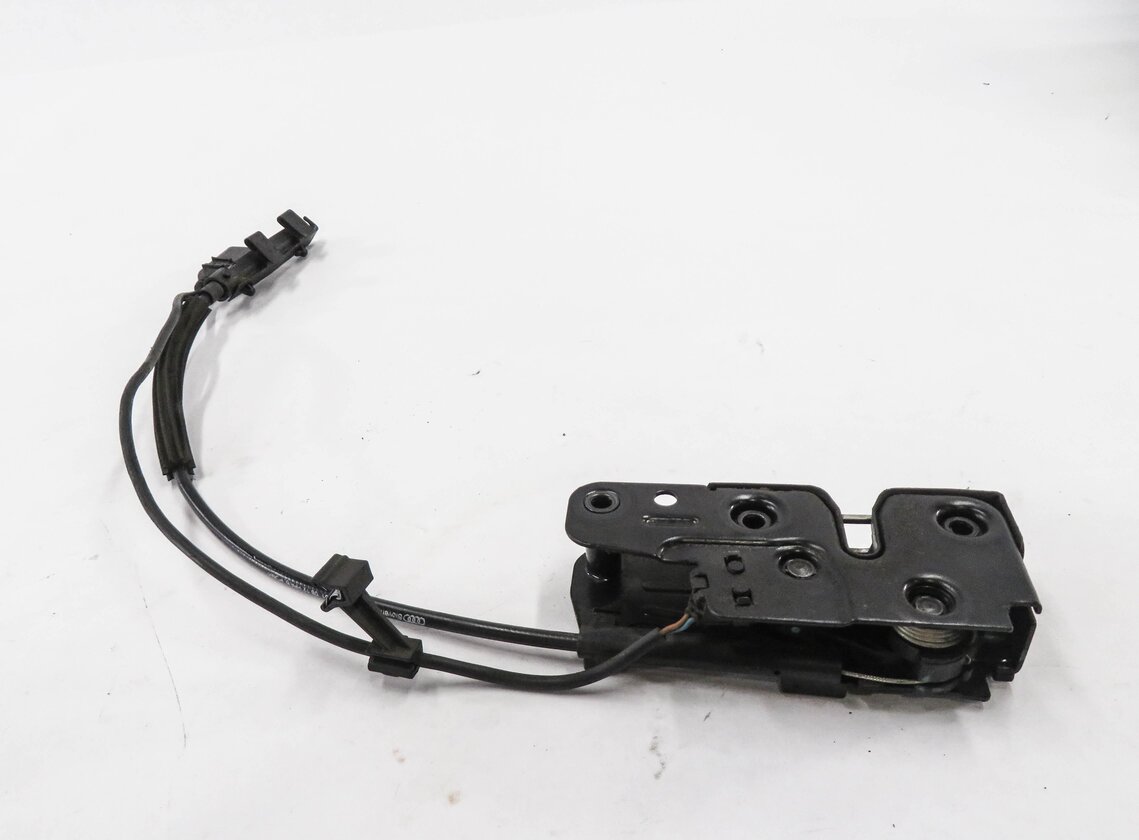Thumbnail 2: 2013 AUDI Q5 (B8 8R) FRONT LOWER HOOD LOCK LATCH