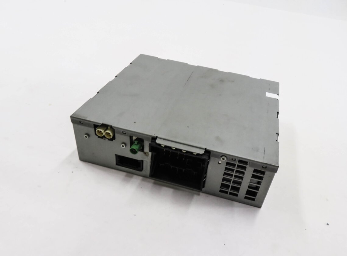 2013-2017 AUDI Q5 SQ5 (B8 8R) AM/FM RADIO STEREO RECEIVER MODULE (HARMAN BECKER)