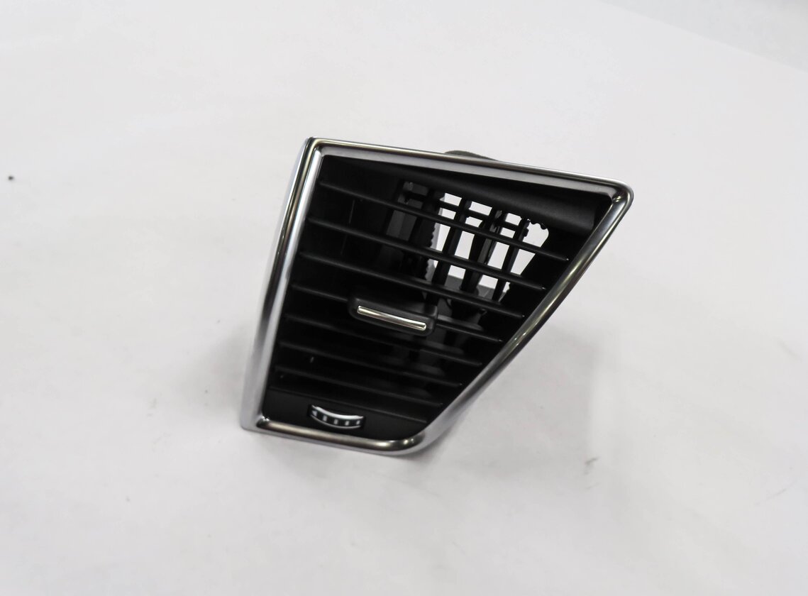 Thumbnail 1: 2013 AUDI Q5 (B8 8R) LEFT FRONT DRIVER DASH HEATER A/C AIR VENT (CHROME)