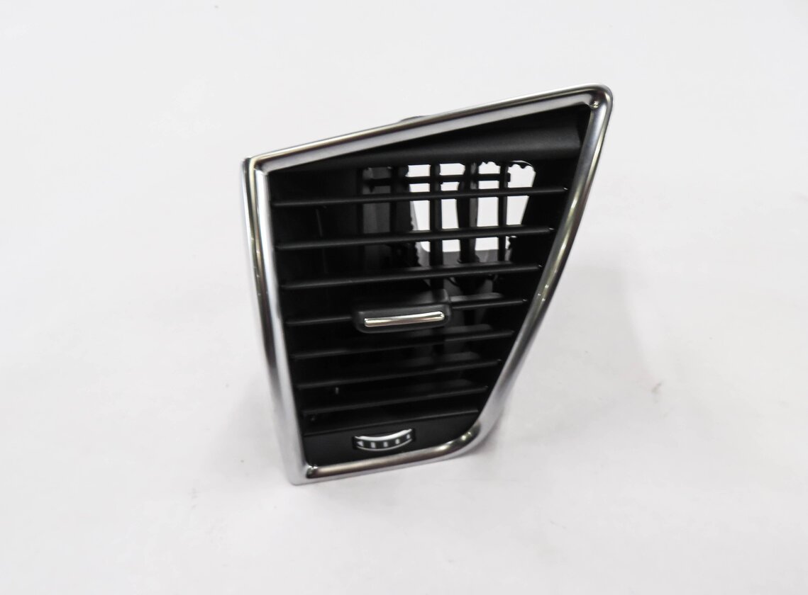 Thumbnail 2: 2013 AUDI Q5 (B8 8R) LEFT FRONT DRIVER DASH HEATER A/C AIR VENT (CHROME)