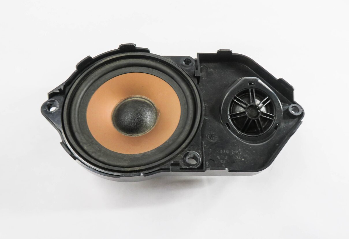 Thumbnail 5: 2012 BMW X5 (E70) RADIO STEREO SUBWOOFER TWEETER SPEAKER SET
