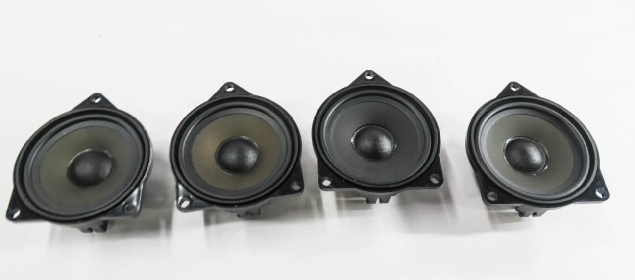 Thumbnail 6: 2012 BMW X5 (E70) RADIO STEREO SUBWOOFER TWEETER SPEAKER SET