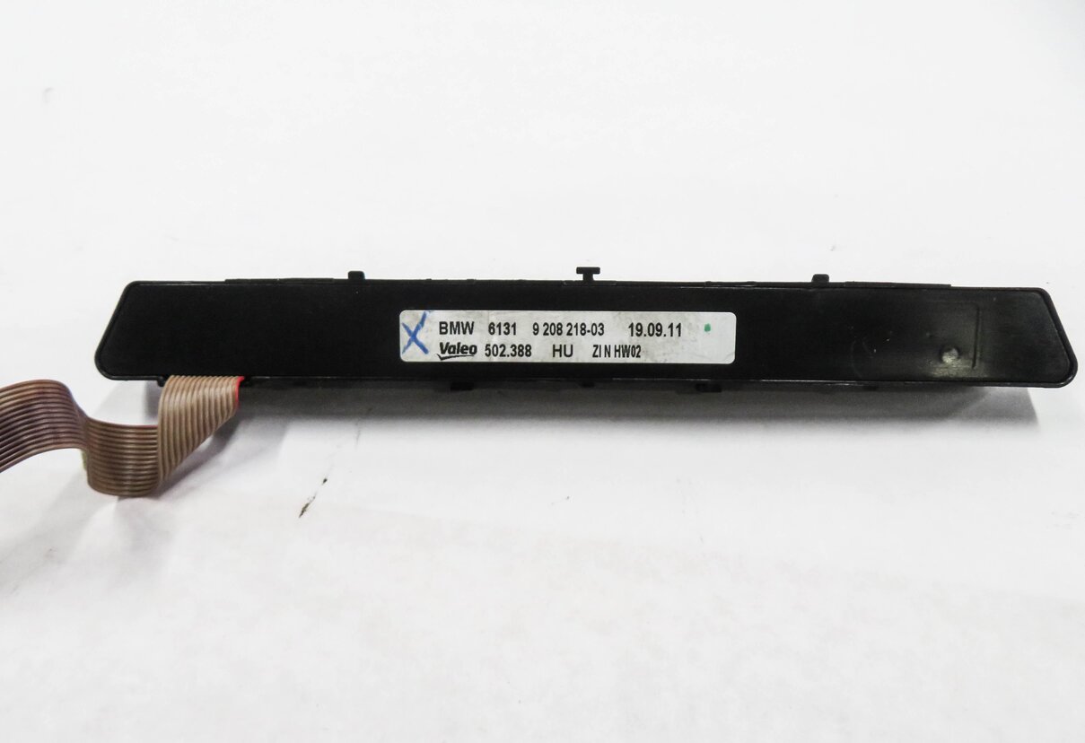 Thumbnail 3: 2012 BMW X5 (E70) TRACTION CONTROL PDC HILL DESCENT TRUNK SWITCH BUTTON PANEL