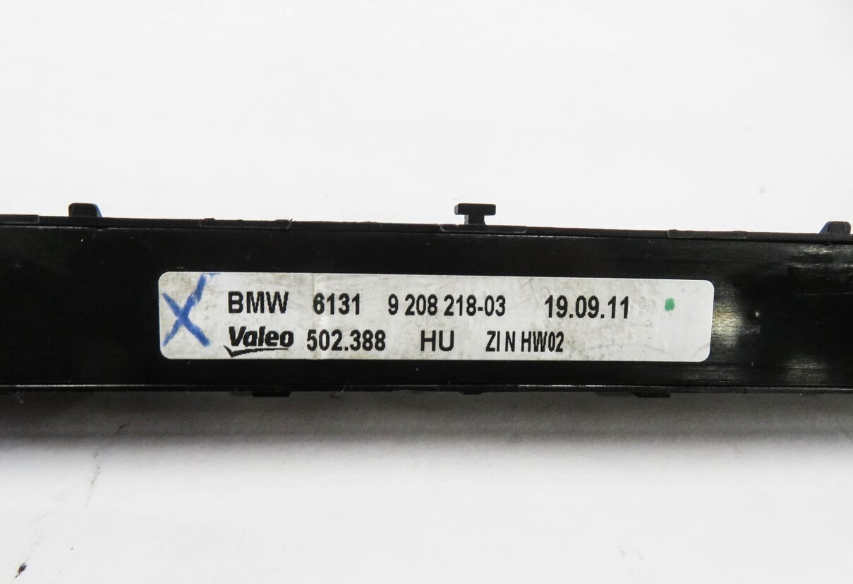 Thumbnail 4: 2012 BMW X5 (E70) TRACTION CONTROL PDC HILL DESCENT TRUNK SWITCH BUTTON PANEL