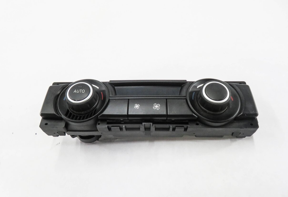 Thumbnail 3: 2007-2013 BMW X5 (E70) REAR HEATER A/C CLIMATE TEMPERATURE CONTROL PANEL