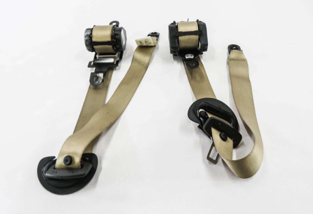 Thumbnail 2: 2012 BMW X5 (E70) REAR 2nd SECOND ROW SEATBELT RETRACTOR SET (BEIGE)