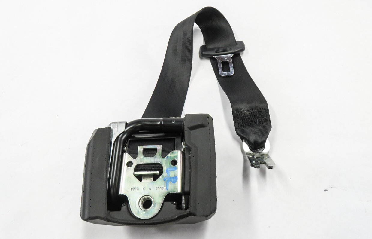 Thumbnail 3: 2010 AUDI S4 (B8 8K) LEFT REAR SEAT SEATBELT RETRACTOR (BLACK)