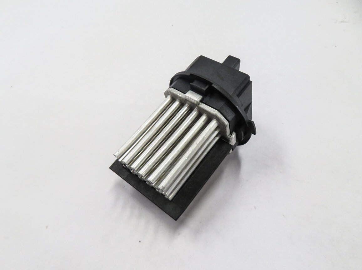 2013 BMW X5 (E70) REAR HEATER A/C BLOWER MOTOR SPEED RESISTOR