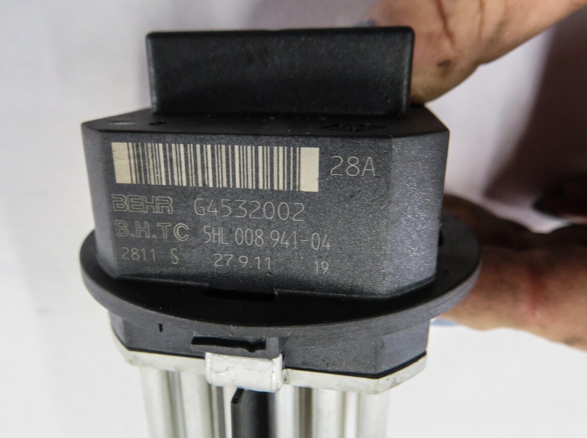 Thumbnail 4: 2013 BMW X5 (E70) REAR HEATER A/C BLOWER MOTOR SPEED RESISTOR