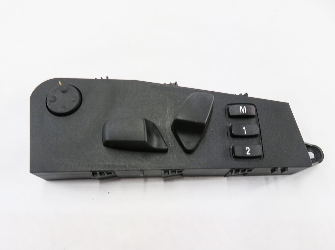 Thumbnail 2: 2013 BMW X5 (E70) LEFT FRONT DRIVER MEMORY SEAT ADJUSTMENT SWITCH BUTTON (BLACK)