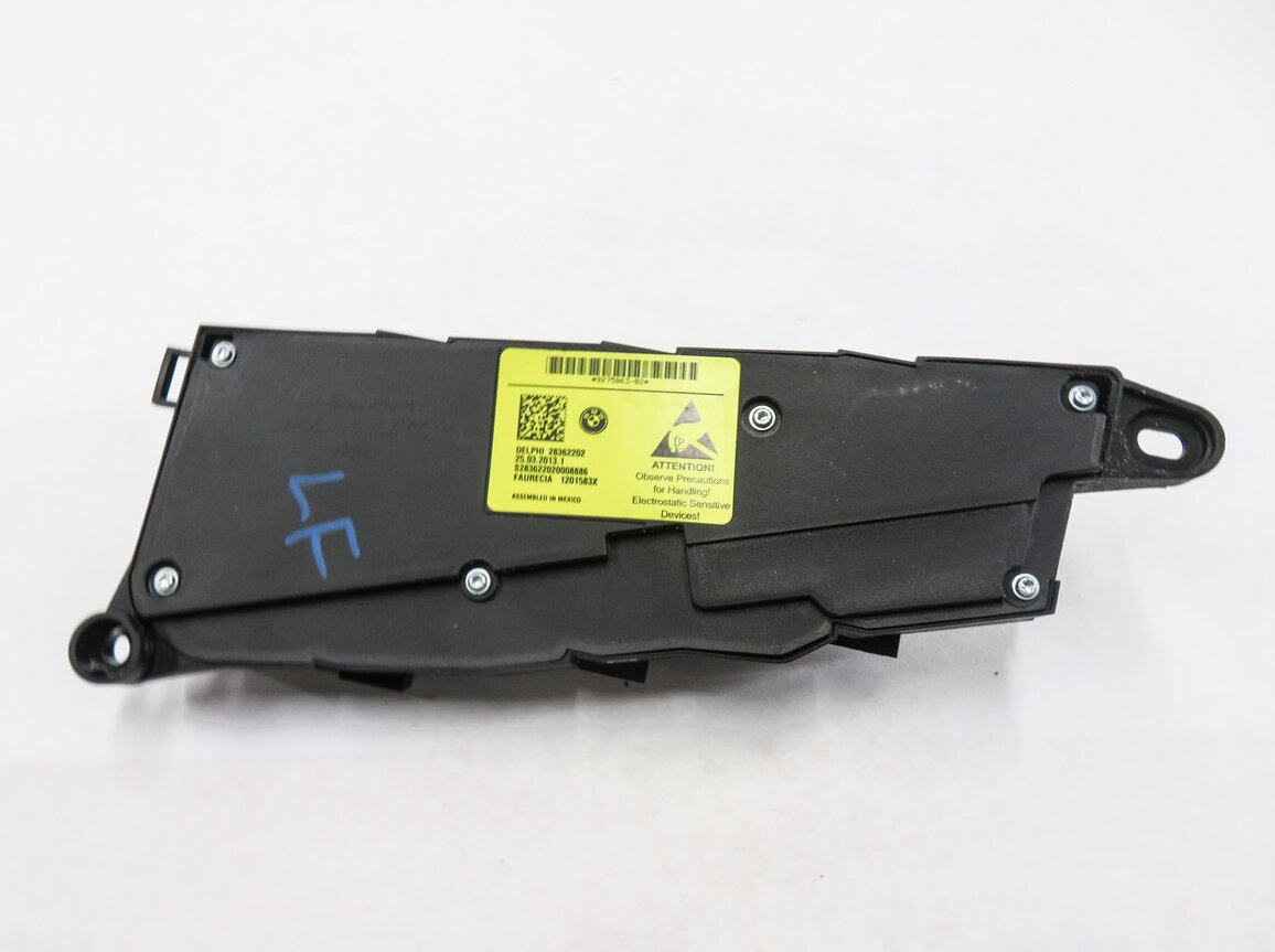 Thumbnail 4: 2013 BMW X5 (E70) LEFT FRONT DRIVER MEMORY SEAT ADJUSTMENT SWITCH BUTTON (BLACK)