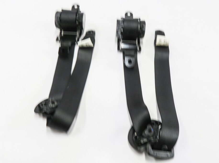Thumbnail 2: 2013 BMW X5 (E70) REAR LEFT & RIGHT 2nd ROW SEATBELT RETRACTOR SET (BLACK)