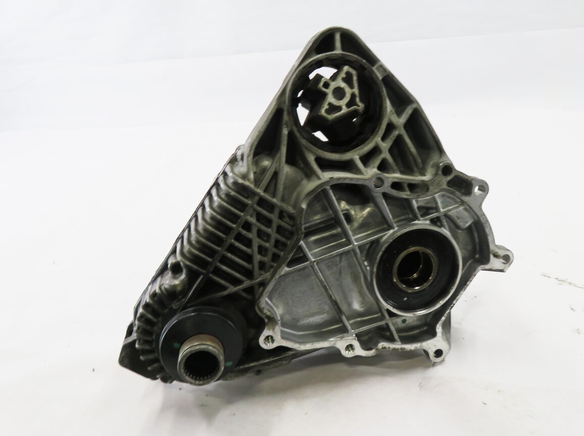 Thumbnail 4: 13-14 BMW X5 X6 (E70 E71) 3.0L N55 TURBO ENGINE - FRONT TRANSFER CASE w/o MOTOR