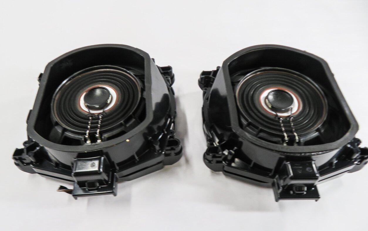 Thumbnail 4: 2013 BMW X5 (E70) RADIO STEREO SPEAKER SET-10