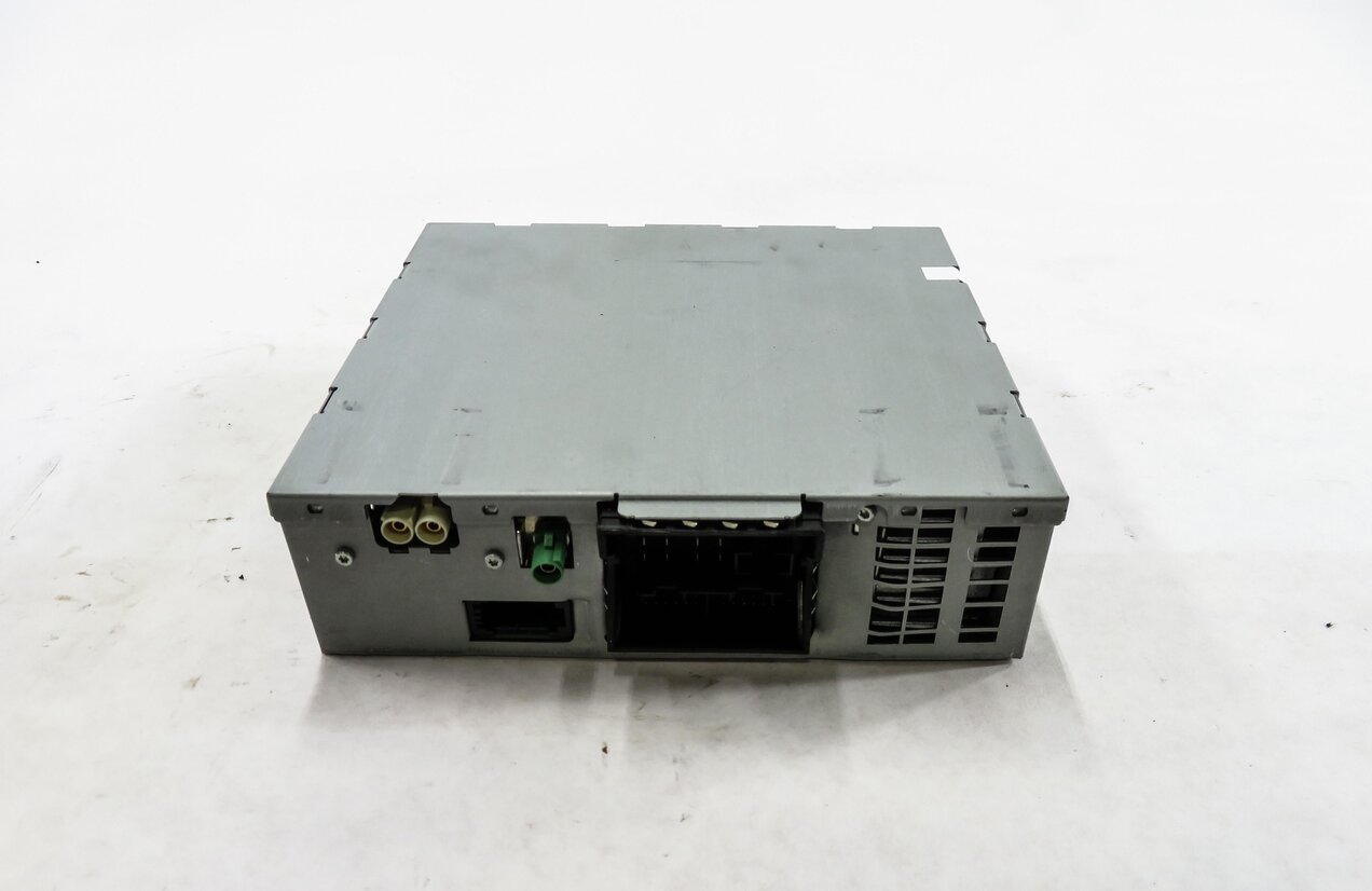 Thumbnail 3: 2012 AUDI A6 (C7) AM/FM RADIO STEREO RECEIVER MODULE